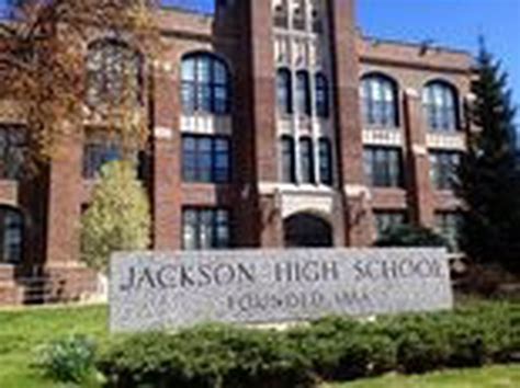 Jackson High School National Honor Society To Host Putt Putt Golf Event