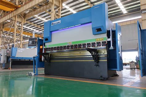 Accurl Axis Cnc Hydraulic Press Brake Ton X Mm With Delem Da