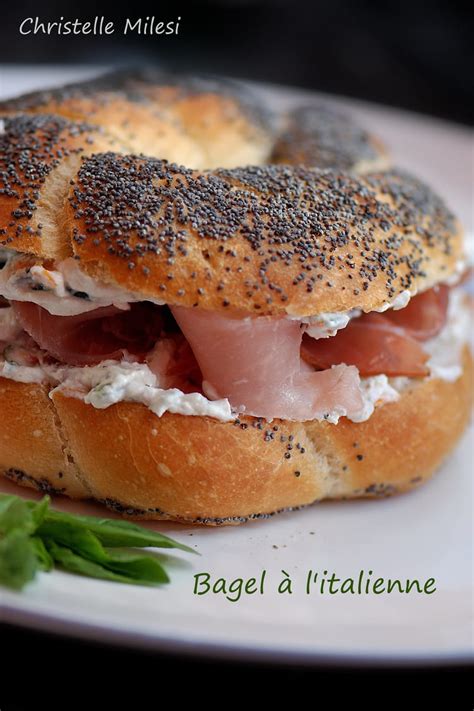 Recette de Bagel au jambon de Parme tomates séchées et ricotta la