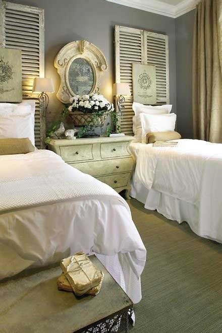 Guest Bedroom Inspiration {20 Amazing Twin Bed Rooms}