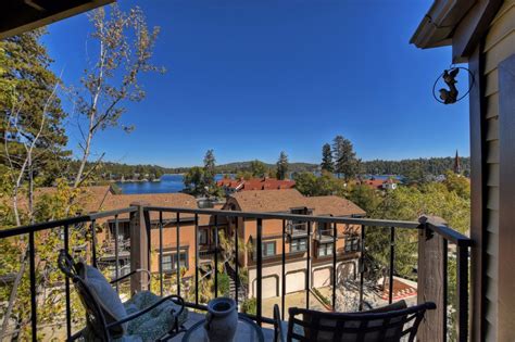 Lake Arrowhead Village Condo with a Lake View! - Go Lake Arrowhead