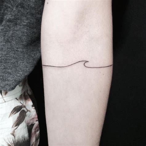 60 Of The Best Wave Tattoos Youll Ever See Tattooblend