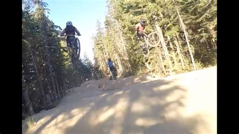 Loweraline Yusuke Yamamoto Whistler Bike Park With Santa And Rin 3