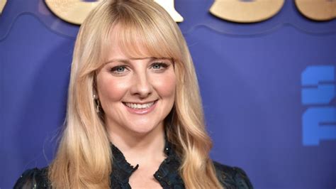 Big Bang Theorys Melissa Rauch Once Lost A Job Because Of Her Hobbit