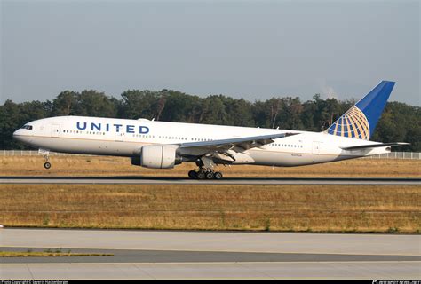 N209ua United Airlines Boeing 777 222er Photo By Severin Hackenberger Id 1064119