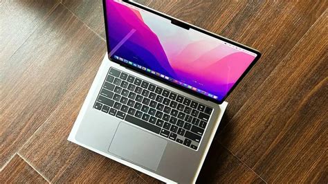 Apple OLED Ekranlı MacBook Air Üzerinde Çalışıyor Olabilir Tamindir