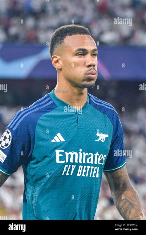 Gabriel Magalhães before the UEFA Champions League match Sevilla vs