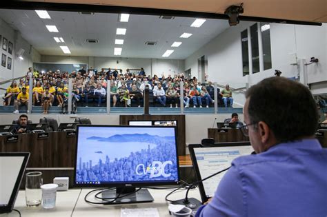 Vereadores aprovam por unanimidade projeto de reposição salarial de