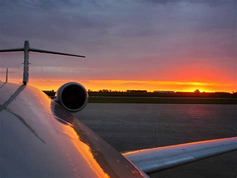 The Commuter Airline Pilot: Navigating Life Between Airports • Pilot