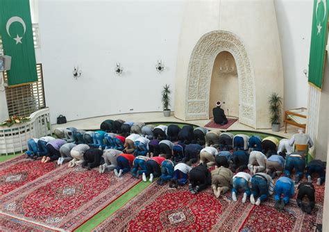 A Meaningful Insight Into Muslim Culture and Traditions - Spiritual Ray