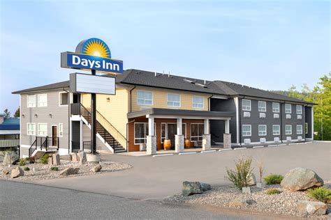 Days Inn by Wyndham 100 Mile House | 100 Mile House, BC Hotels