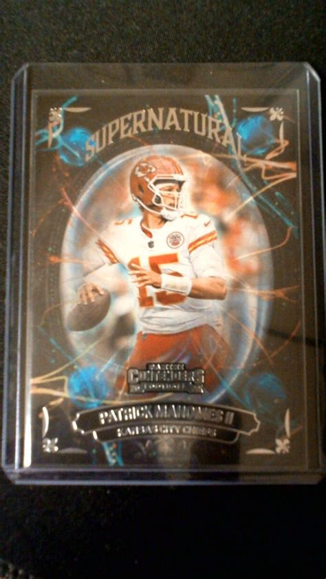 Patrick Mahomes II Silver Ungraded 2022 Panini Contenders