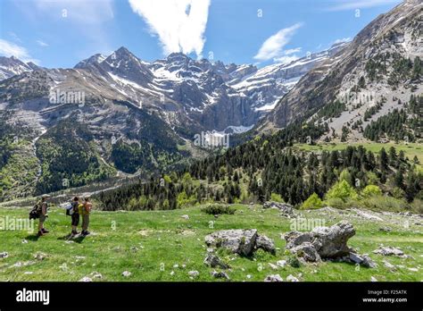 France, Hautes Pyrenees, Parc National des Pyrenees (Pyrenees National Park), Cirque de Gavarnie ...