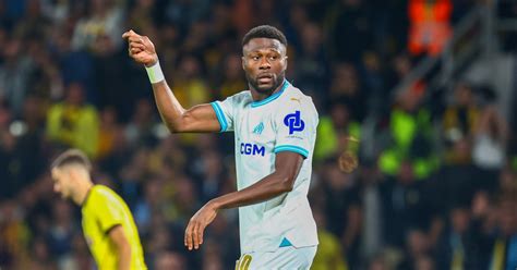 Mercato Om Chancel Mbemba Bloque Son Avenir Marseille