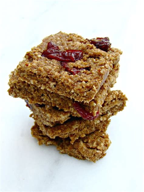 Oat Bran And Cherry Snack Bars Chicago Jogger