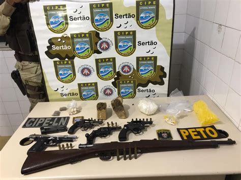 Quatro Homens Morrem Em Confronto Policiais No Rec Ncavo Da Bahia