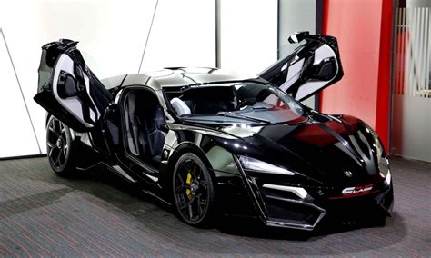 W Motors Une Lykan Hypersport Et Une Fenyr Supersport Sont Vendre