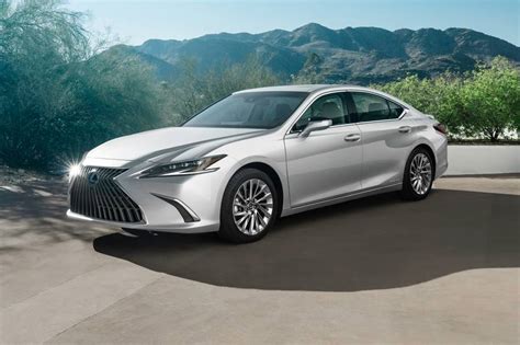 2022 Lexus Es 300h Pictures 41 Photos Edmunds