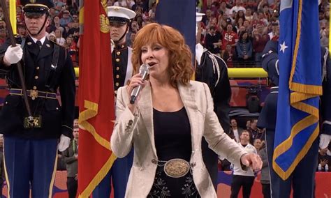 Video: Reba McEntire Sings Epic National Anthem At Super Bowl - The Spun