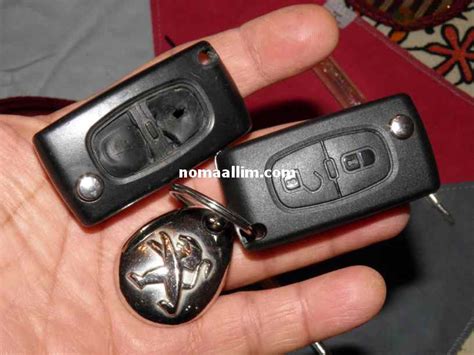 How To Replace The Shell Of A Car Key Fob