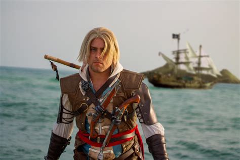 Assassins Creed Black Flag Edward Kenway Costume