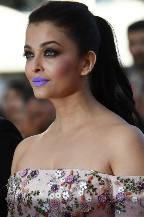 This Is Why Aishwarya Rai Bachchan Had Put On Purple Lisptick At Cannes