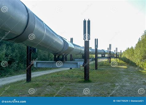Trans-Alaska Oil Pipeline stock image. Image of america - 106770529