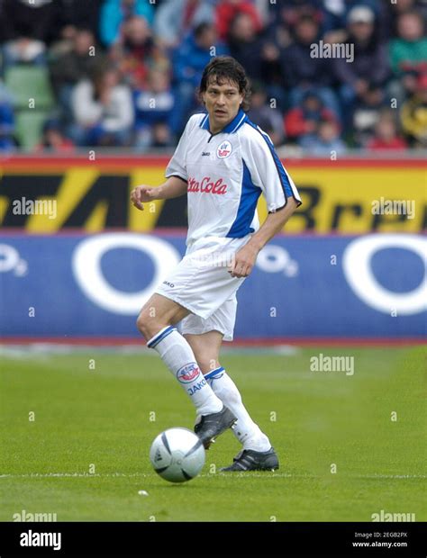 Jari litmanen hi-res stock photography and images - Alamy