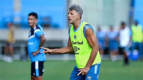 Renato toma decisão importante e pretende utilizar mais os jovens do Grêmio