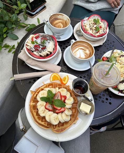 Pin by Madelene Holt on 𝑓𝑜𝑜𝑜𝑜𝑜𝑜𝑑 Fancy breakfast Pretty food Love