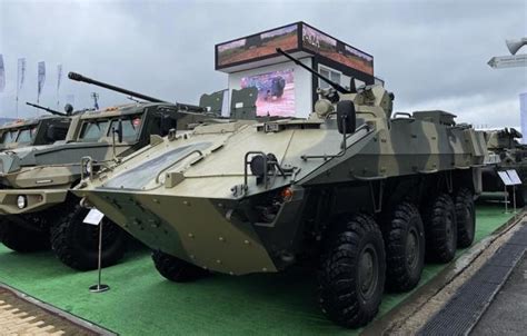 Russia Unveils All New Btr Armoured Vehicle At Army