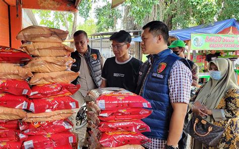 Satgas Pangan Polresta Sidoarjo Tinjau Harga Beras Di Pasar Larangan