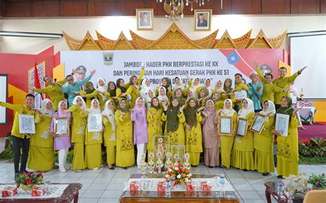 Kabupaten Solok Kembali Raih Juara Umum Dalam Lomba Jambore Kader PKK