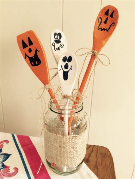 Painted Wooden Spoons Fall Halloween Crafts Halloween Decorations