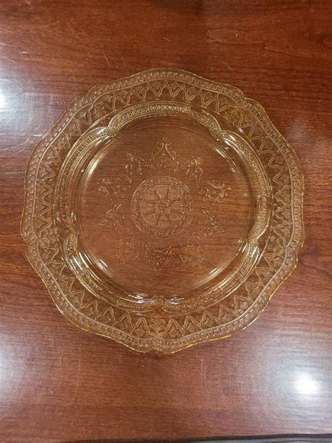 Federal Glass Patrician Spoke Amber Yellow Depression Glass Plate