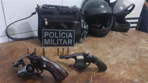 Dupla armada em moto roubada é presa pela PMCE em Sobral CE Polícia