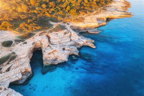 20+ Blue Grotto Croatia Stock Photos, Pictures & Royalty-Free Images ...