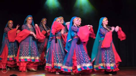 Classical Persian Dance - YouTube