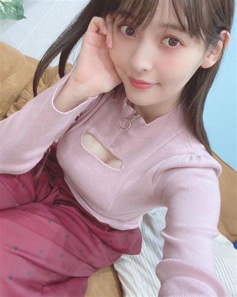 【画像】上坂すみれさん、たわわに実ったおっぱいを晒してしまうw オープンまとめチャンネル 上坂 すみれ かわいいレズビアンカップル 上坂