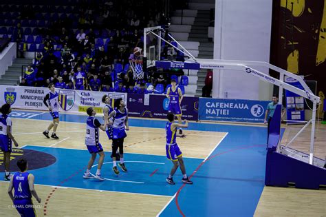 CSM Petrolul Ploieşti debut fără emoţii în turneul EYBL din Olimpia