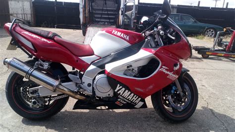 Do You Remember Yamaha YZF1000 Thunderace Classic Motorbikes