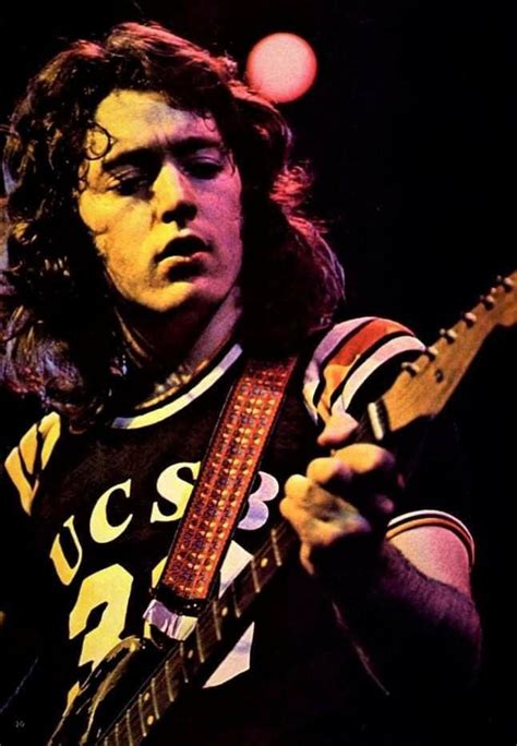 Pin Van Ankie Wieten Op Rory Gallagher Portret Slinger