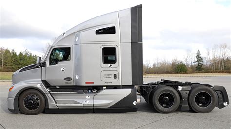 Kenworth T680 Signature Edition A Look Under The Hood