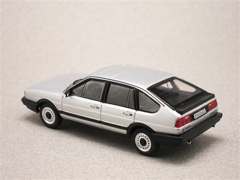 Volkswagen Passat B2 1985 IXO 1 43 Minicarweb