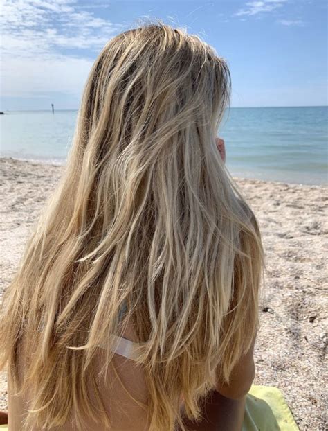 Pin By Fiona Nink On Hair Styles Beachy Blonde Hair Beach Blonde Hair Summer Blonde Hair