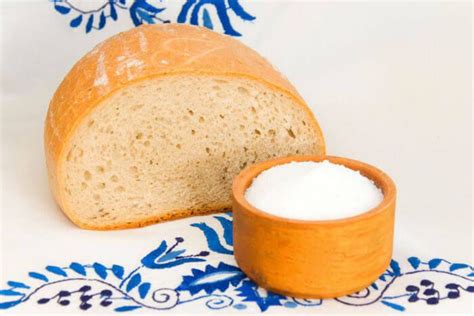 Соль: история, обычаи, символы.