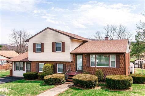 96 Featherstone Dr, Lyndhurst, VA 22952 | Trulia