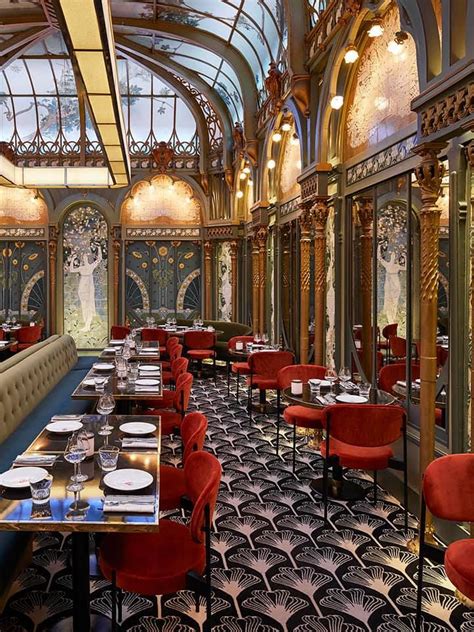 Il Ristorante La Fermette Marbeuf 5 Rue Marbeuf Parigi Francia