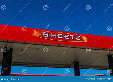 Sheetz Gas Pump Roof Sign editorial stock image. Image of grocery ...