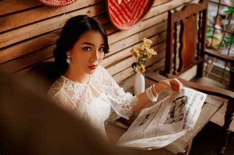 Vẻ gợi cảm của hot girl 10X có duyên với vai gái giang hồ